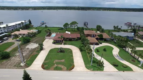 886 Riverside Dr, Ormond Beach, FL 32176 photo 4