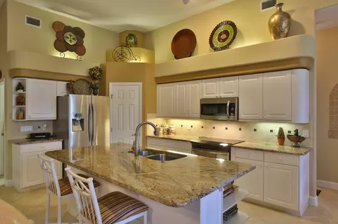 14 Gale Ln, Ormond Beach, FL 32174 photo 3