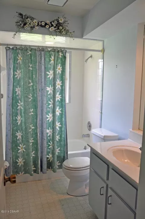 2904 Pine Tree Dr, Edgewater, FL 32141 photo 16