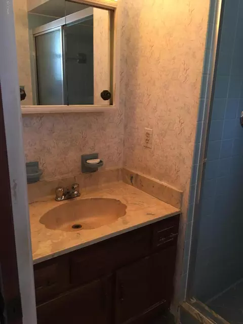 2208 Pine Tree Dr, Edgewater, FL 32141 photo 10