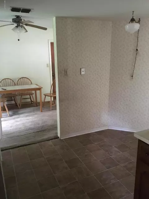 2208 Pine Tree Dr, Edgewater, FL 32141 photo 5