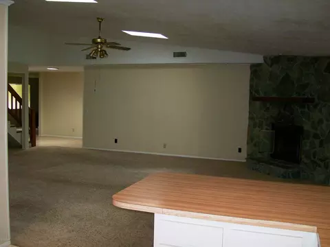 2014 Queen Palm Dr, Edgewater, FL 32141 photo 2