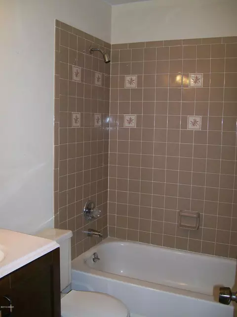 2014 Queen Palm Dr, Edgewater, FL 32141 photo 15