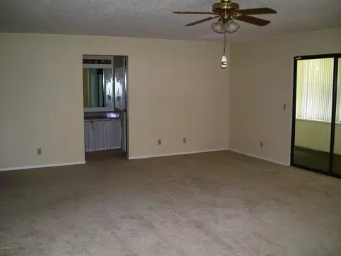 2014 Queen Palm Dr, Edgewater, FL 32141 photo 12