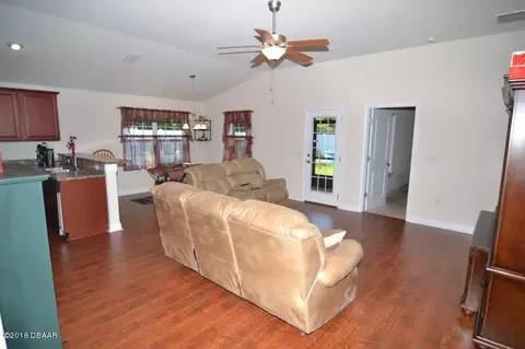 4 E Ludlow Ln, Palm Coast, FL 32137 photo 4
