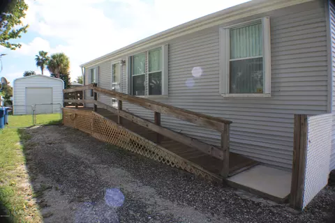 176 Charles St, Edgewater, FL 32141 photo 17