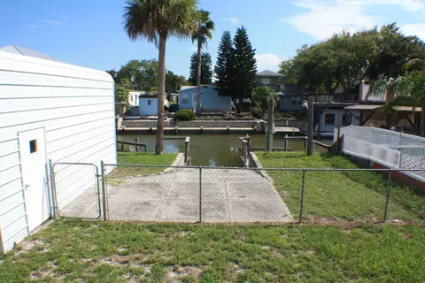 176 Charles St, Edgewater, FL 32141 photo 6
