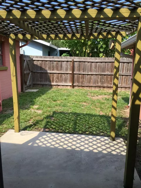 116 E Knapp Ave, Edgewater, FL 32132 photo 11