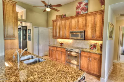 1281 Royal Pointe Ln, Ormond Beach, FL 32174 photo 8