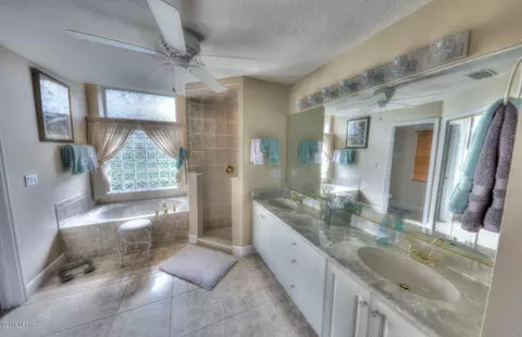 1281 Royal Pointe Ln, Ormond Beach, FL 32174 photo 21