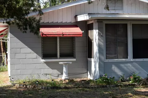 912 S Flagler Ave, Edgewater, FL 32132 photo 3