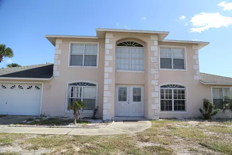 4 E Sovereign Ln, Ormond Beach, FL 32176 photo 2