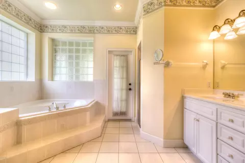 17 Lakebluff Dr, Ormond Beach, FL 32174 photo 14