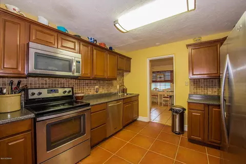 52 Palmetto Dr, Ormond Beach, FL 32176 photo 7
