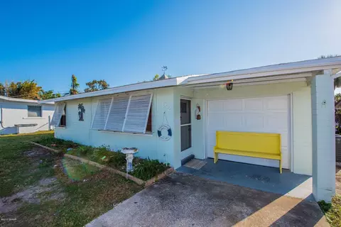 52 Palmetto Dr, Ormond Beach, FL 32176 photo 2