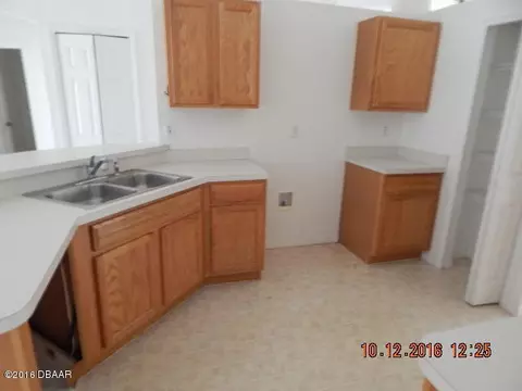 3128 Yule Tree Dr, Edgewater, FL 32141 photo 3