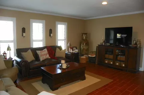 2403 Mango Tree Dr, Edgewater, FL 32141 photo 3