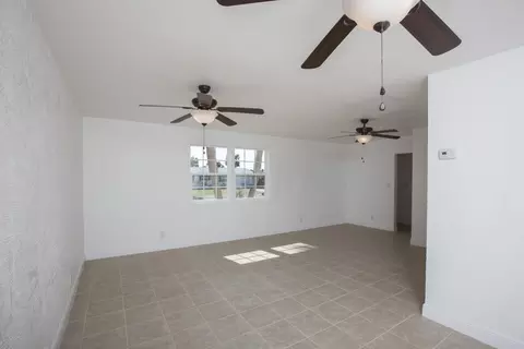 7 Silk Oaks Dr, Ormond Beach, FL 32176 photo 8