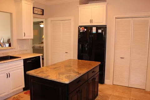 281 Hemlock Dr, Ormond Beach, FL 32174 photo 3