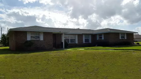 16 Seafarers Dr, Ormond Beach, FL 32176 photo 2