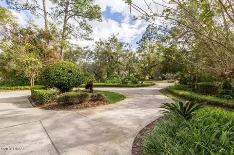 5 Moss Point Dr, Ormond Beach, FL 32174 photo 4
