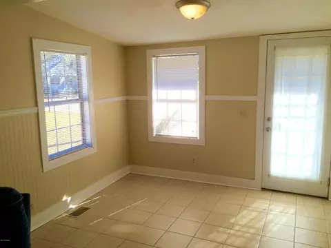 27 Fairview Ave, Ormond Beach, FL 32174 photo 2