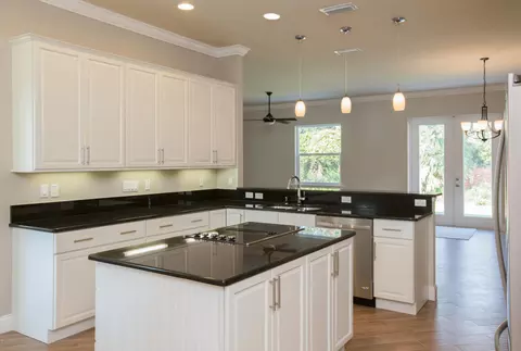 135 E Thomas, Edgewater, FL 32132 photo 8