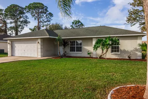 3044 Sabal Palm Dr, Edgewater, FL 32141 photo 1