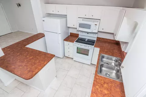 3044 Sabal Palm Dr, Edgewater, FL 32141 photo 5