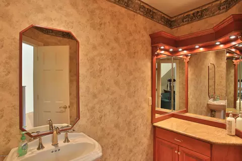 7 Bay Pointe Dr, Ormond Beach, FL 32174 photo 9