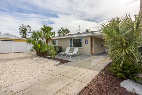 8 Seaside Dr, Ormond Beach, FL 32176 photo 3