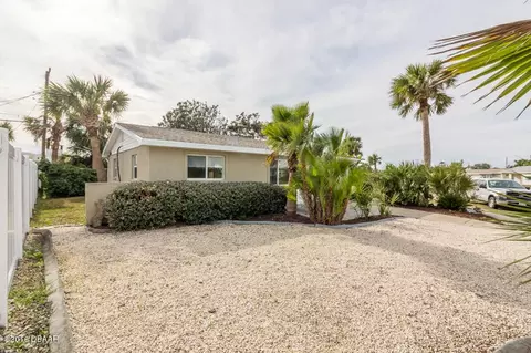 8 Seaside Dr, Ormond Beach, FL 32176 photo 4