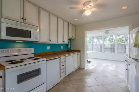 8 Seaside Dr, Ormond Beach, FL 32176 photo 9