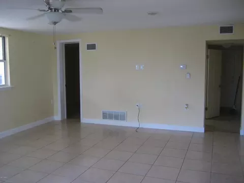 8 Dolphin Ave, Ormond Beach, FL 32176 photo 4