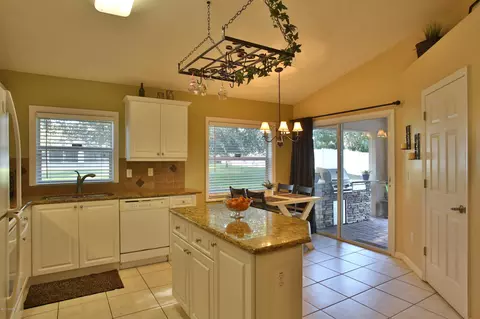 40 Peruvian Ln, Ormond Beach, FL 32174 photo 7