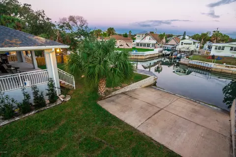 187 Douglas St, Edgewater, FL 32141 photo 4