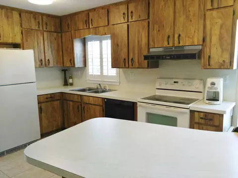 33 Juniper Dr, Ormond Beach, FL 32176 photo 2