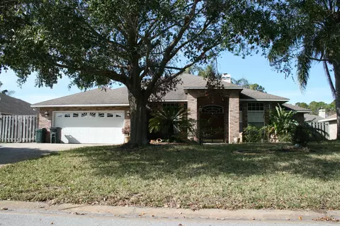 10 Sandpoint Cir, Ormond Beach, FL 32174 photo 2