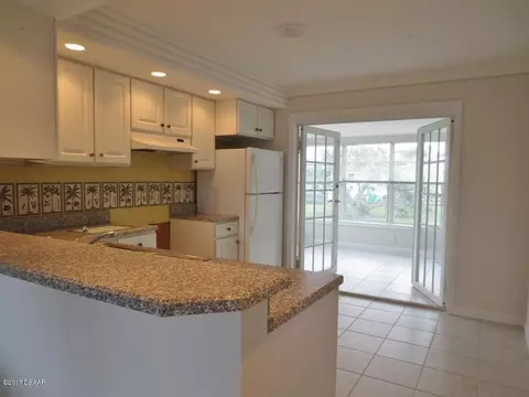 10 Beechwood Dr, Ormond Beach, FL 32176 photo 4