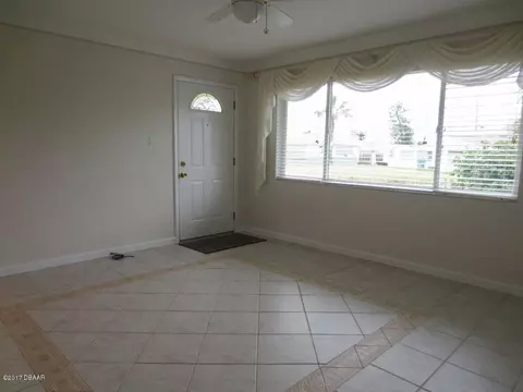 10 Beechwood Dr, Ormond Beach, FL 32176 photo 2