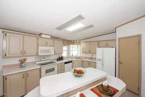 757 Navigators Way, Edgewater, FL 32141 photo 8