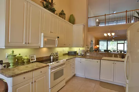707 Cobblestone Dr, Ormond Beach, FL 32174 photo 6