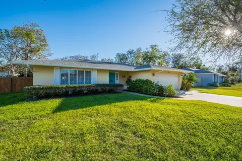 42 Crystal Cir, Ormond Beach, FL 32174 photo 1