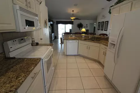 350 Mariners Gate Dr, Edgewater, FL 32141 photo 6