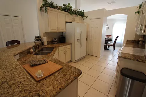 350 Mariners Gate Dr, Edgewater, FL 32141 photo 5