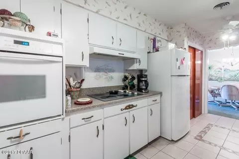 16 Oakview Cir, Ormond Beach, FL 32176 photo 8