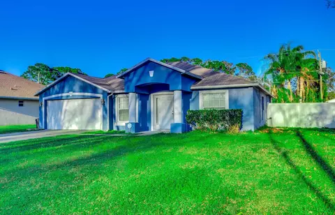 3207 Sabal Palm Dr, Edgewater, FL 32141 photo 2