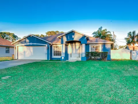 3207 Sabal Palm Dr, Edgewater, FL 32141 photo 1