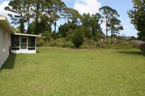 3403 Yule Tree Dr, Edgewater, FL 32141 photo 17