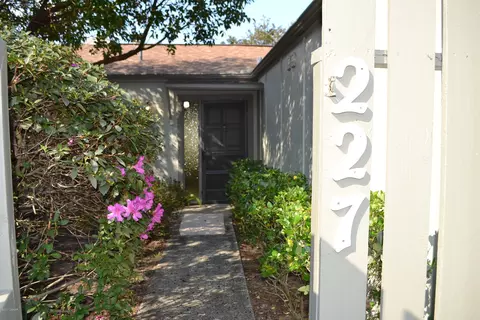 227 Pine Cone Trl, Ormond Beach, FL 32174 photo 1